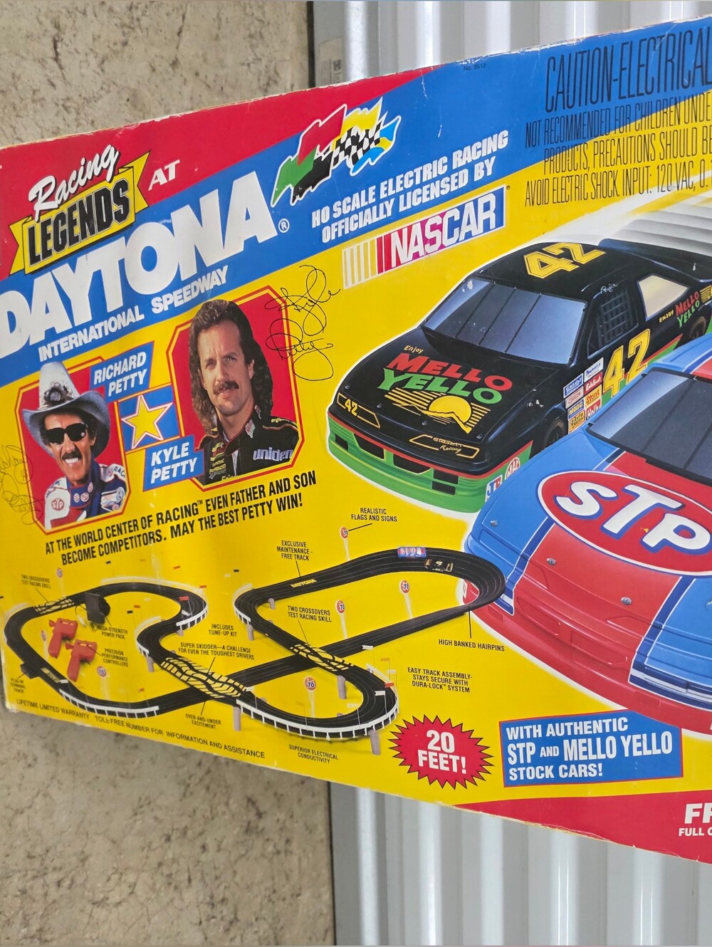 Nascar Slot Car Set with Black Mello Yello & Red STP Race Cars